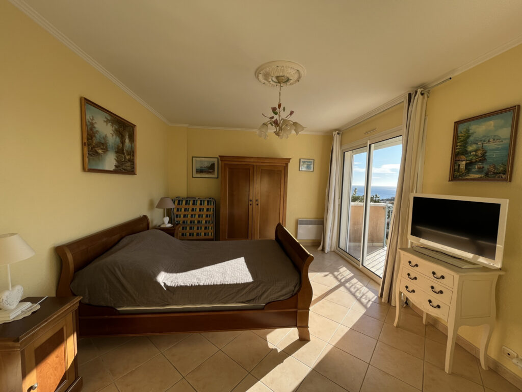 Villa F4 vue mer et collines – 4 pièces – 3 chambres – 145 m²