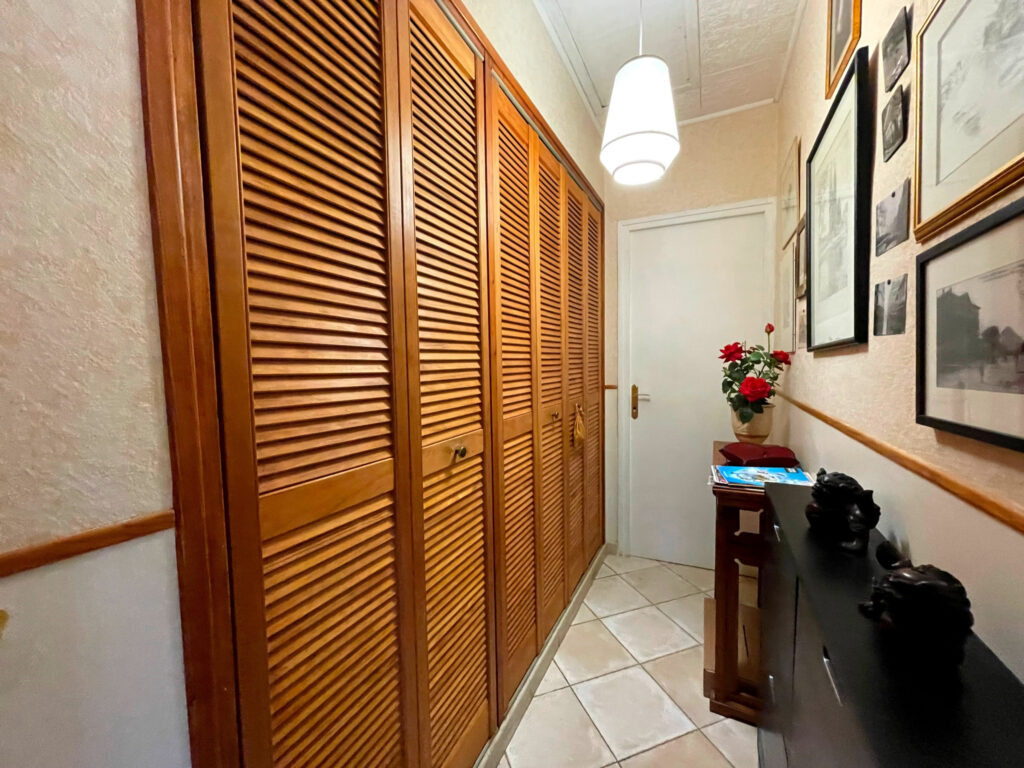 MAISON PLAIN PIED 3 CHAMBRES JARDIN PISCINE – 4 pièces – 3 chambres – 113 m²