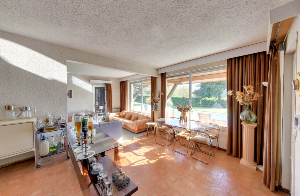 Propriété à Biviers – 7 pièces – 6 chambres – 157.11 m²