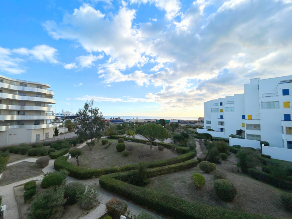 Bel appartement de type 2 vue mer, secteur Grande plage,Lydi – 2 pièces – 1 chambre – 33 m²