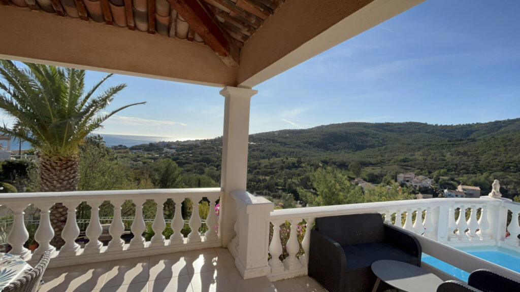 Villa F4 vue mer et collines – 4 pièces – 3 chambres – 145 m²