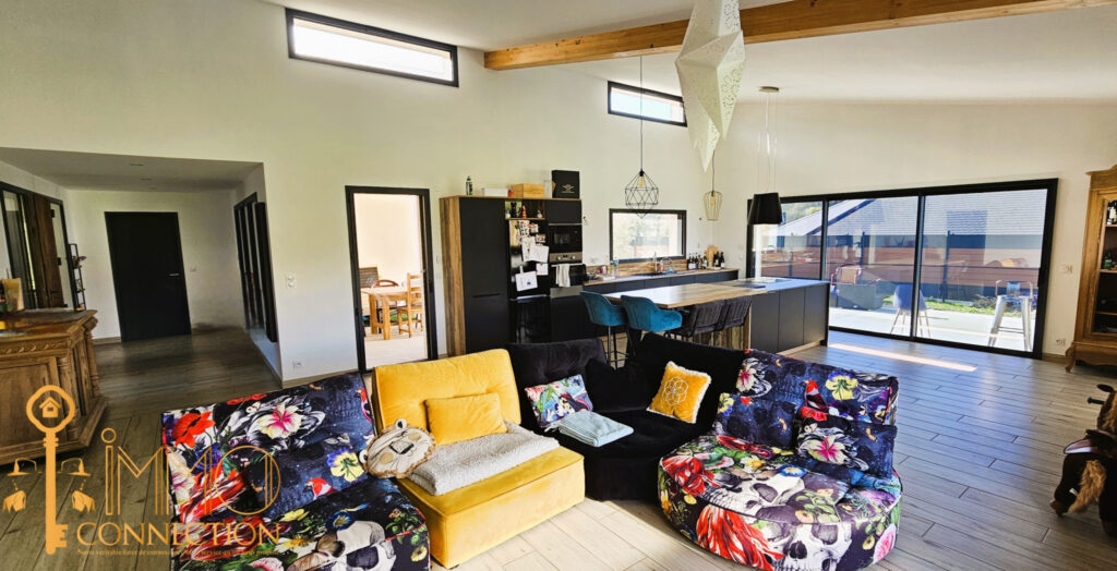 Villa d’architecte 4 pièces de 160 m2  – 4 pièces – 3 chambres – 160 m²