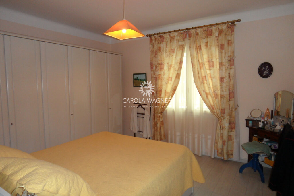 vente villa 8 Pièce(s) – 8 pièces – 4 chambres – 246.00 m²