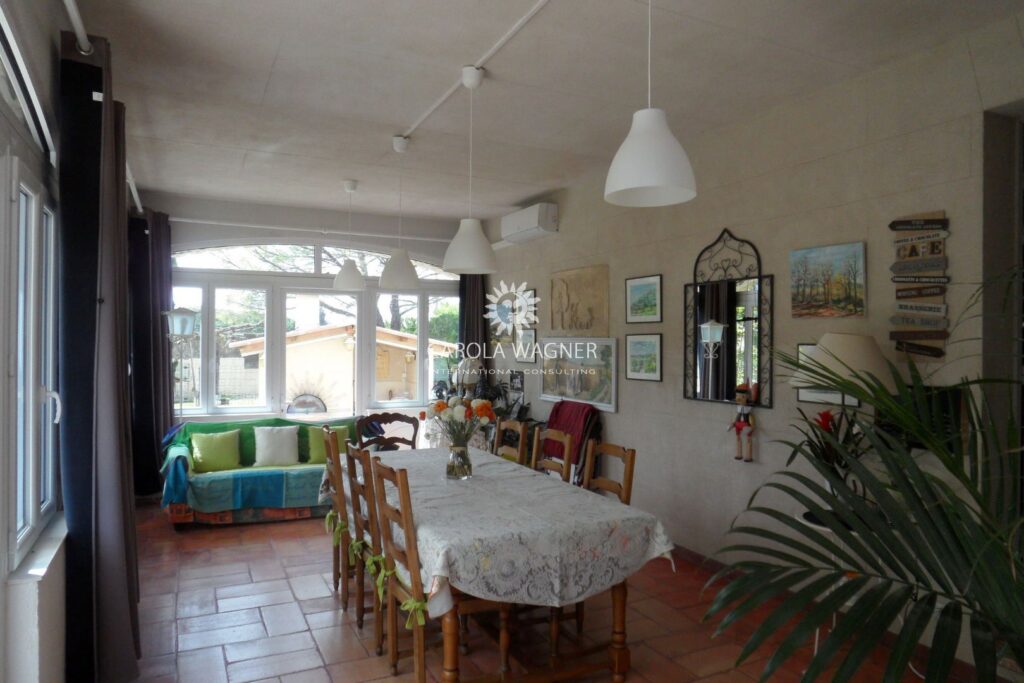 vente villa 8 Pièce(s) – 8 pièces – 4 chambres – 246.00 m²