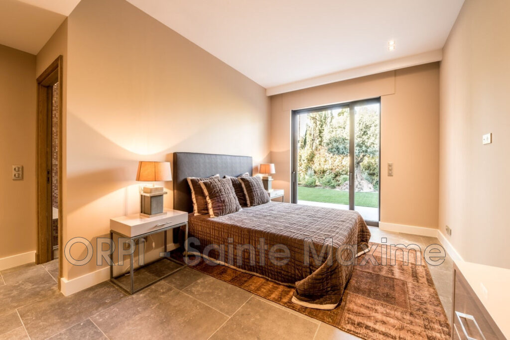 location villa 6 Pièce(s) – 6 pièces – 4 chambres – 150.00 m²