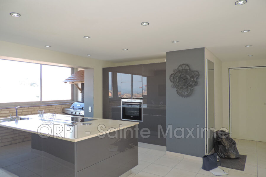 Appartement à louer à Sainte-maxime