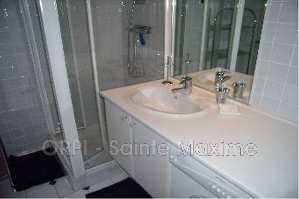 location mas 3 Pièce(s) – 3 pièces – 2 chambres – 75.00 m²