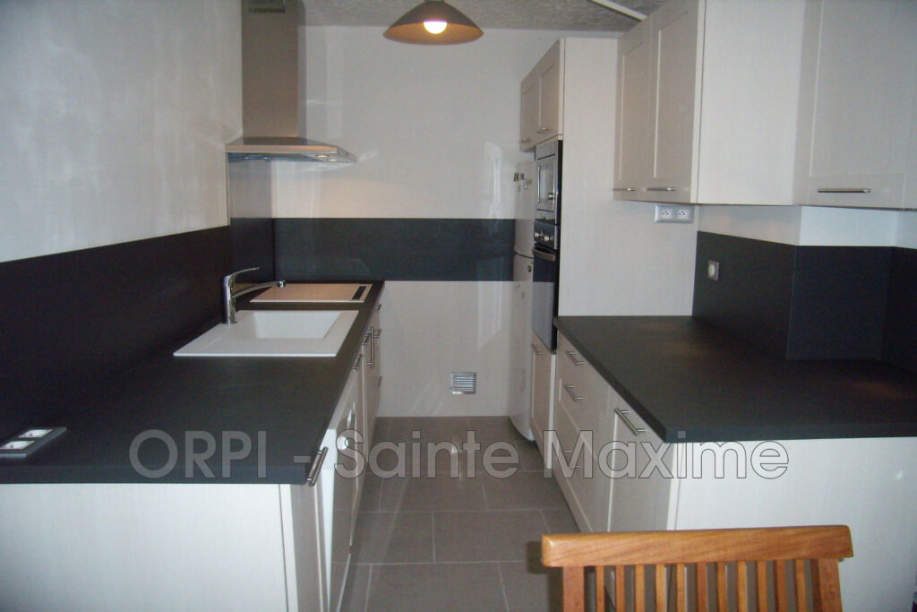 location mas 3 Pièce(s) – 3 pièces – 2 chambres – 75.00 m²