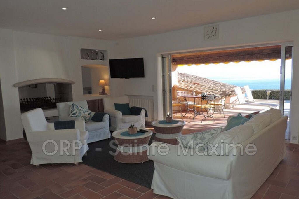 location villa 6 Pièce(s) – 6 pièces – 4 chambres – 150.00 m²