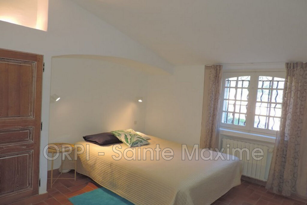 location villa 6 Pièce(s) – 6 pièces – 4 chambres – 150.00 m²