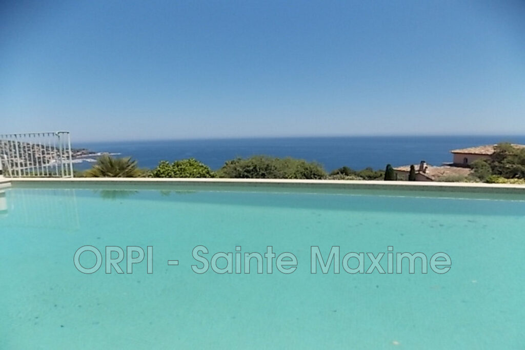 location villa 6 Pièce(s) – 6 pièces – 4 chambres – 150.00 m²