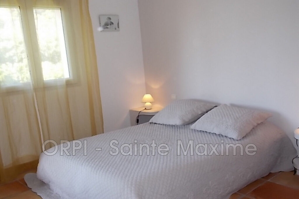 location villa 5 Pièce(s) – 5 pièces – 4 chambres – 180.00 m²