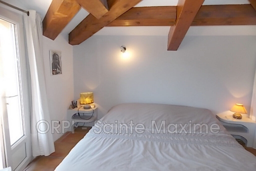location villa 5 Pièce(s) – 5 pièces – 4 chambres – 180.00 m²
