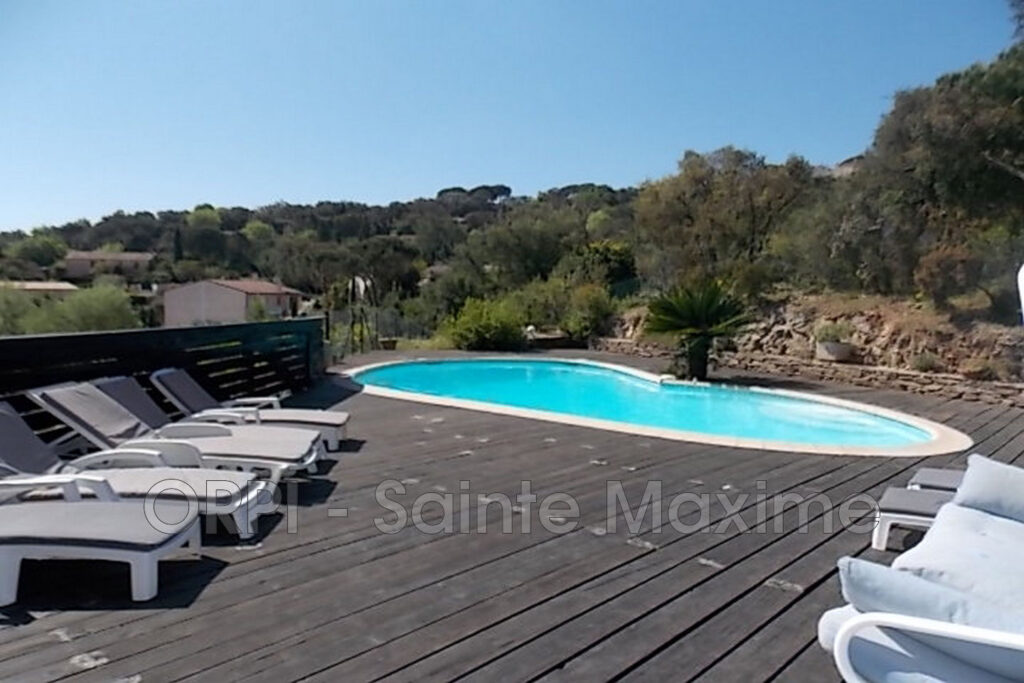 location villa 5 Pièce(s) – 5 pièces – 4 chambres – 180.00 m²