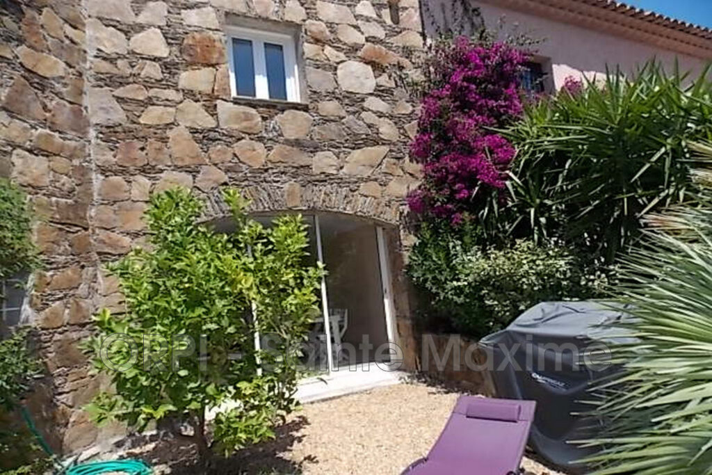 location villa 5 Pièce(s) – 5 pièces – 4 chambres – 180.00 m²