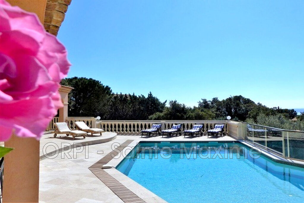 location villa 5 Pièce(s) – 5 pièces – 4 chambres – 180.00 m²