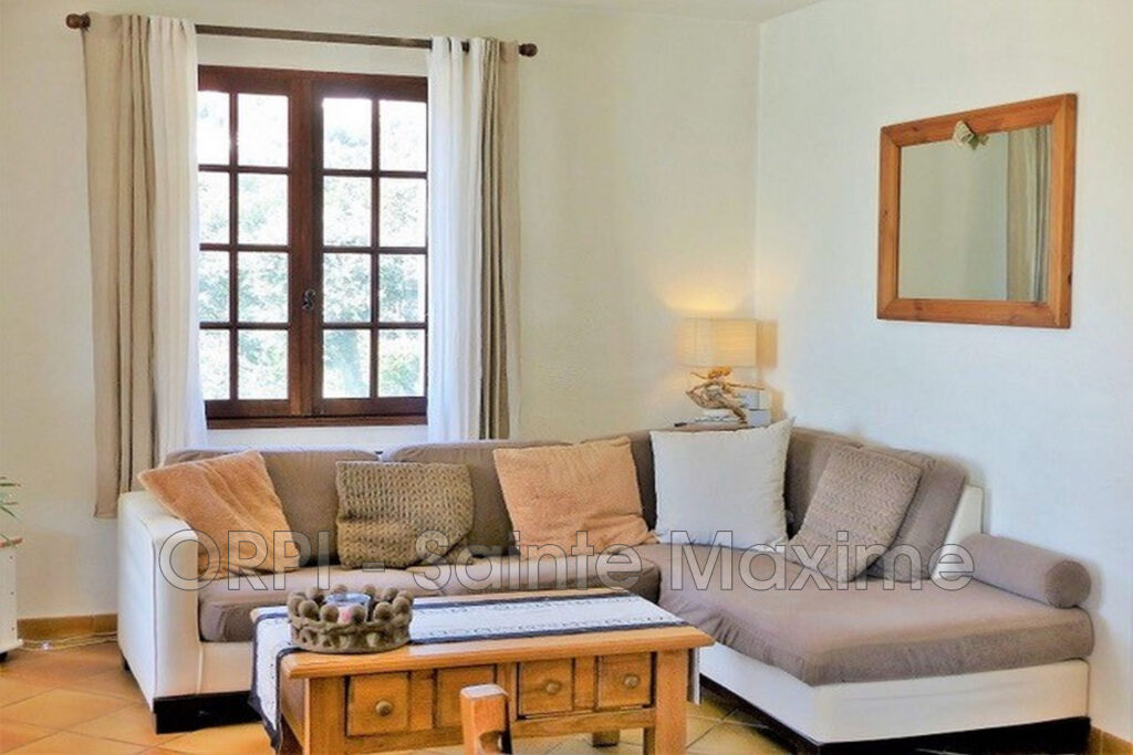 location villa 5 Pièce(s) – 5 pièces – 4 chambres – 180.00 m²