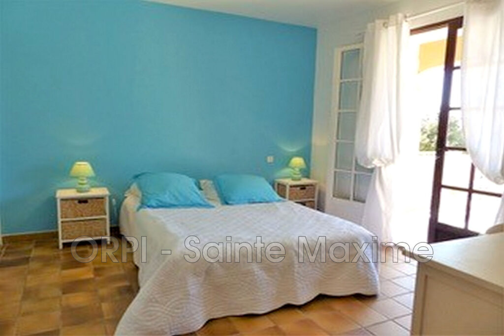 location villa 5 Pièce(s) – 5 pièces – 4 chambres – 180.00 m²