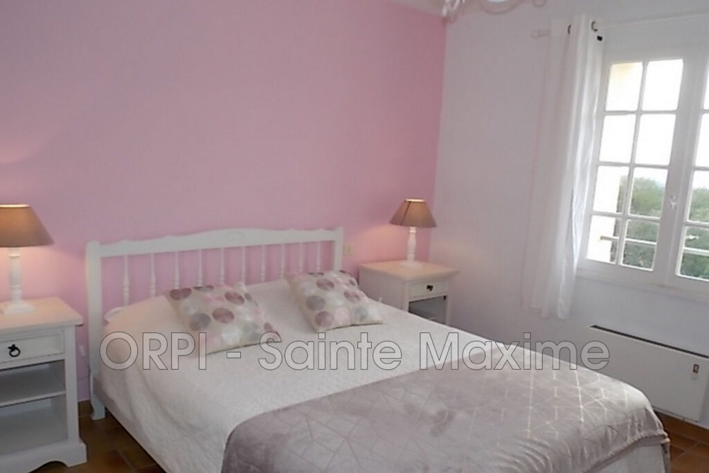 location villa 5 Pièce(s) – 5 pièces – 4 chambres – 180.00 m²