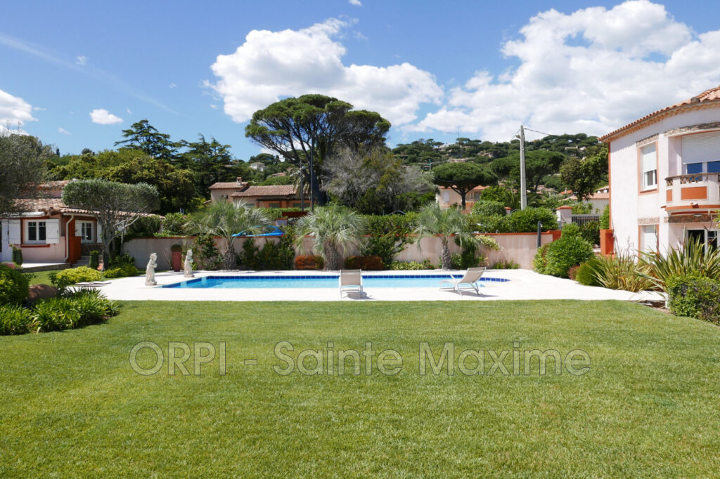 location villa 5 Pièce(s) – 5 pièces – 5 chambres – 296.00 m²