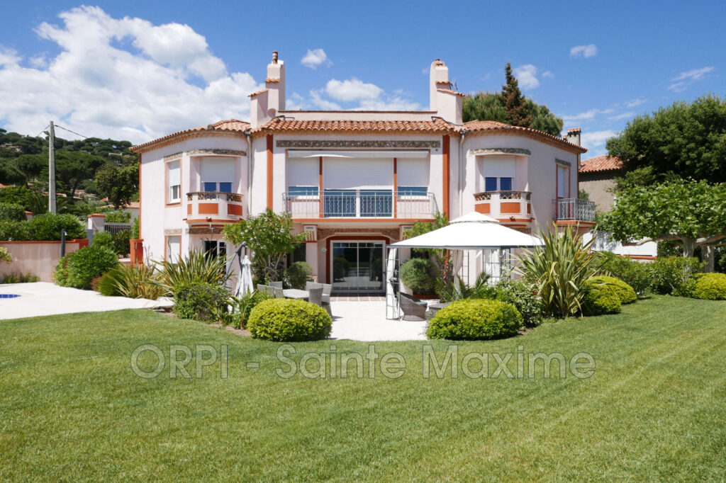 location villa 5 Pièce(s) – 5 pièces – 5 chambres – 296.00 m²