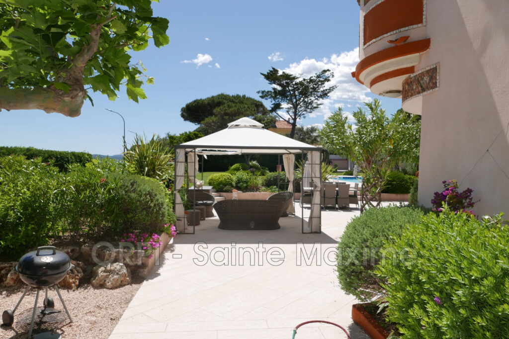 location villa 5 Pièce(s) – 5 pièces – 5 chambres – 296.00 m²