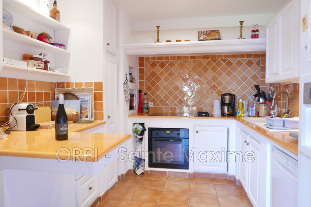 location villa provençale 6 Pièce(s) – 6 pièces – 5 chambres – 200.00 m²