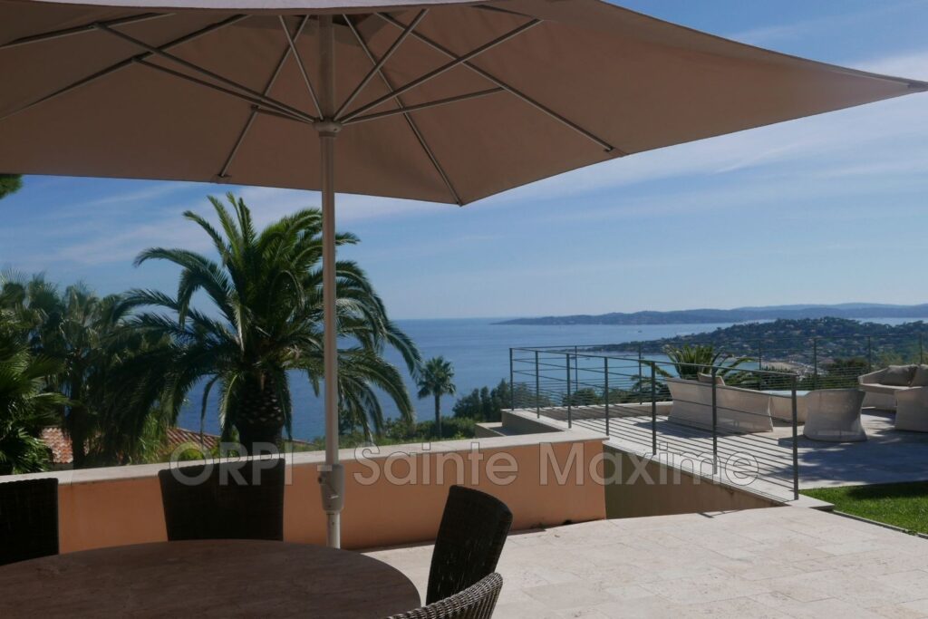 location maison contemporaine 7 Pièce(s) – 7 pièces – 5 chambres – 250.00 m²