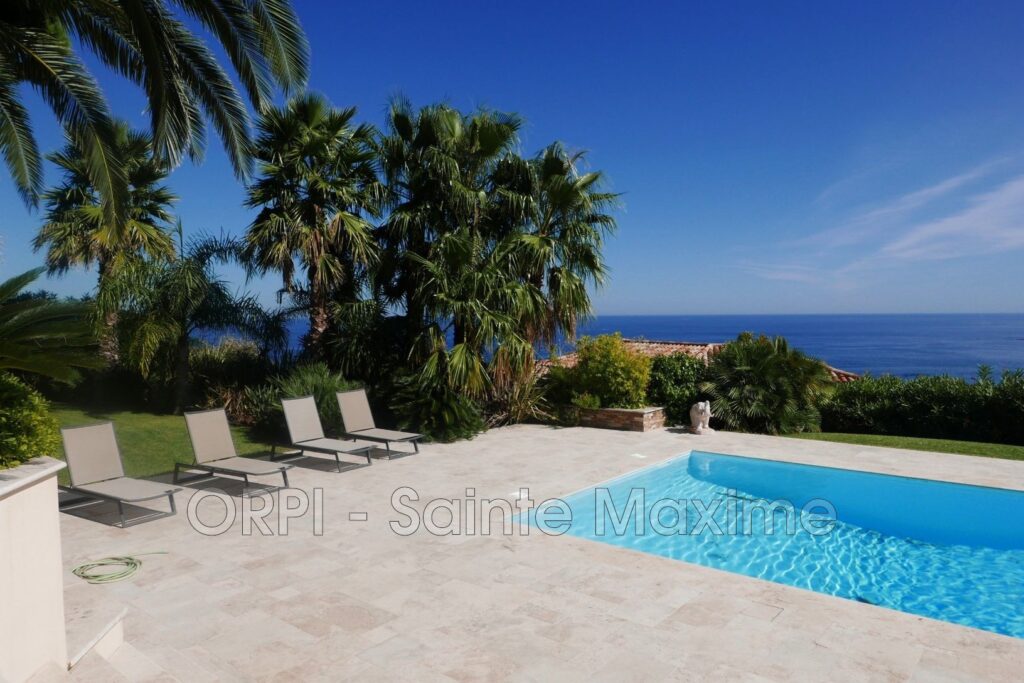 location maison contemporaine 7 Pièce(s) – 7 pièces – 5 chambres – 250.00 m²