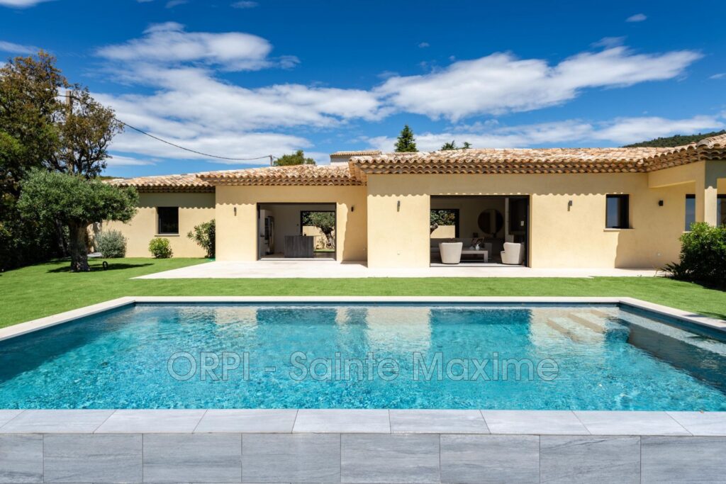 location maison contemporaine 5 Pièce(s) – 5 pièces – 4 chambres – 296.00 m²