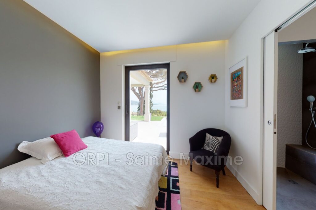 location maison contemporaine 5 Pièce(s) – 5 pièces – 4 chambres – 175.00 m²