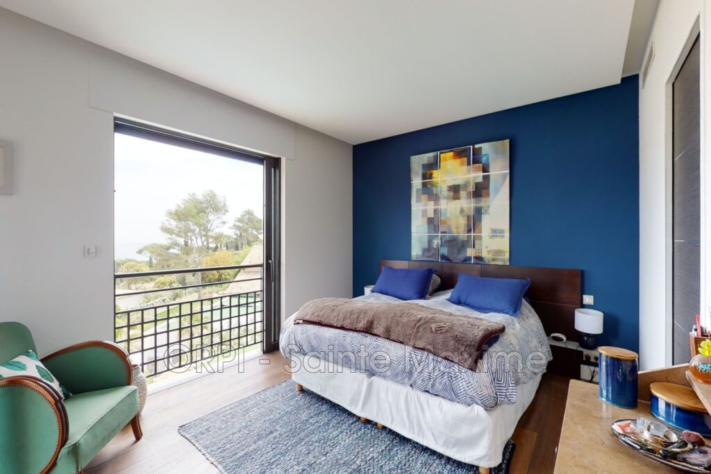 location maison contemporaine 5 Pièce(s) – 5 pièces – 4 chambres – 175.00 m²