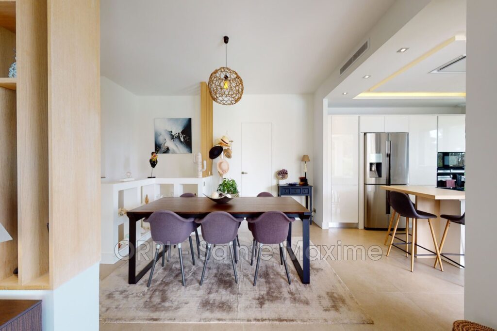 location maison contemporaine 5 Pièce(s) – 5 pièces – 4 chambres – 175.00 m²