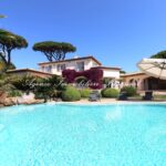 location villa provençale 6 Pièce(s) – 6 pièces – 5 chambres – 220.00 m²
