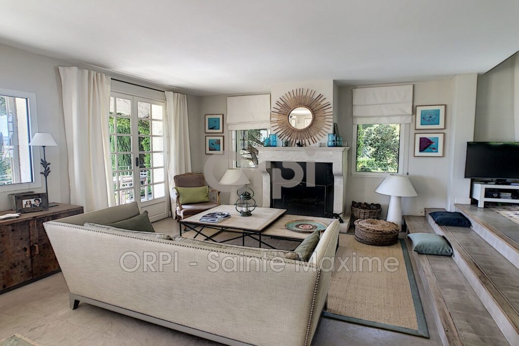 location villa 6 Pièce(s) – 6 pièces – 6 chambres – 260.00 m²