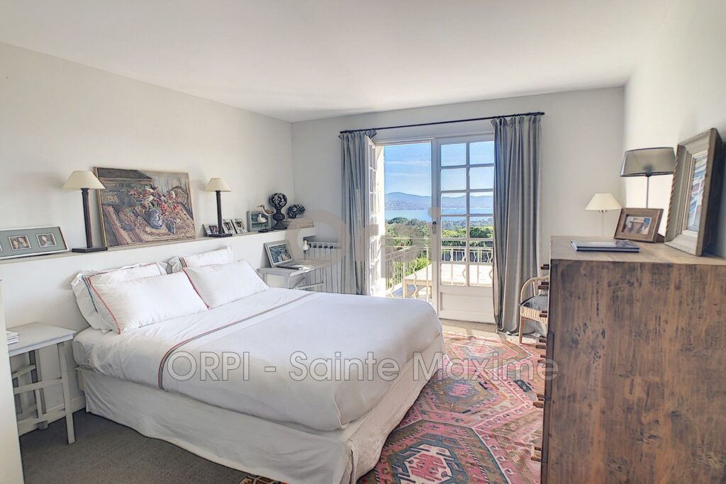 location villa 6 Pièce(s) – 6 pièces – 6 chambres – 260.00 m²