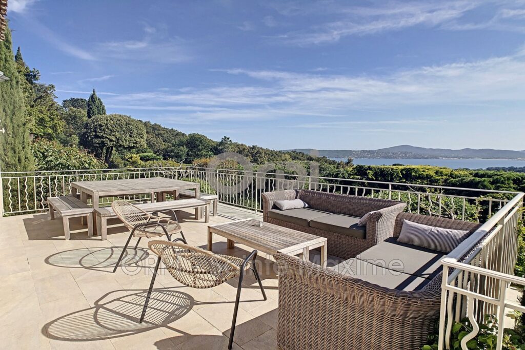 location villa 6 Pièce(s) – 6 pièces – 6 chambres – 260.00 m²