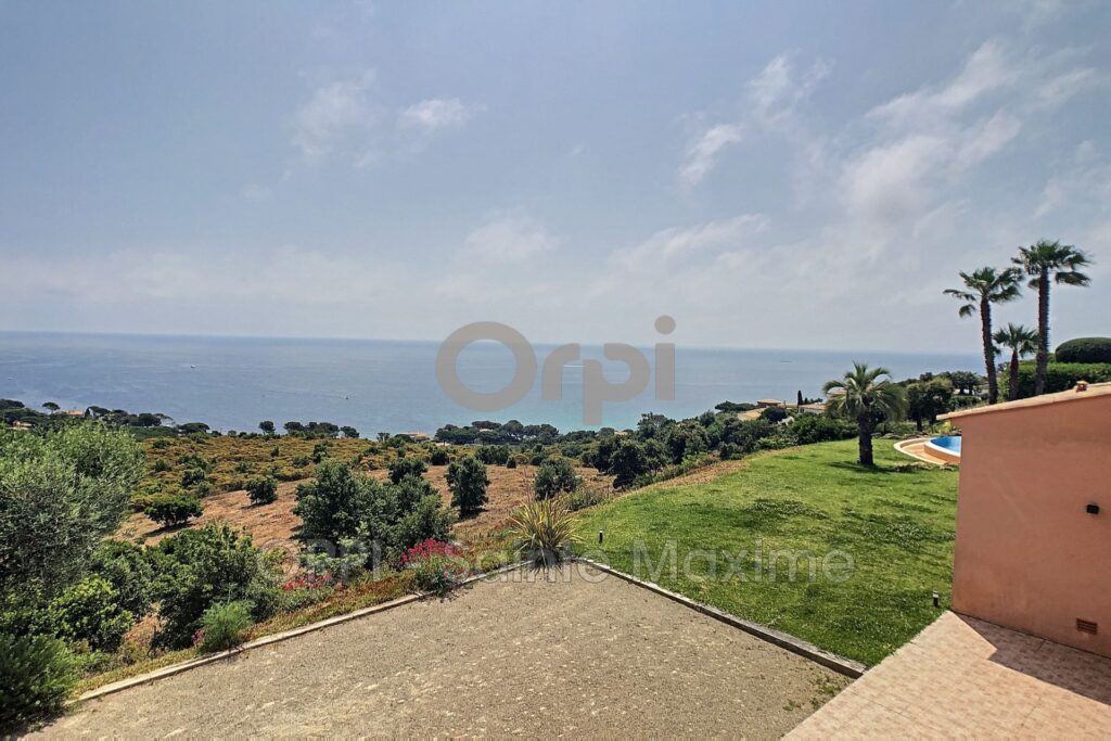 location villa provençale 6 Pièce(s) – 6 pièces – 5 chambres – 220.00 m²