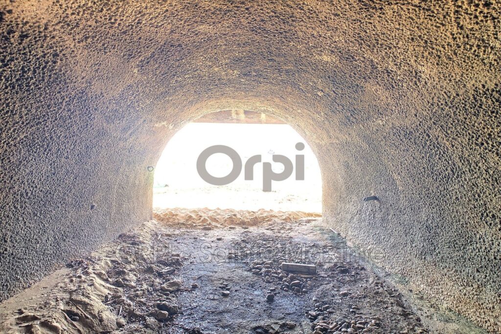 location villa 8 Pièce(s) – 8 pièces – 6 chambres – 400.00 m²