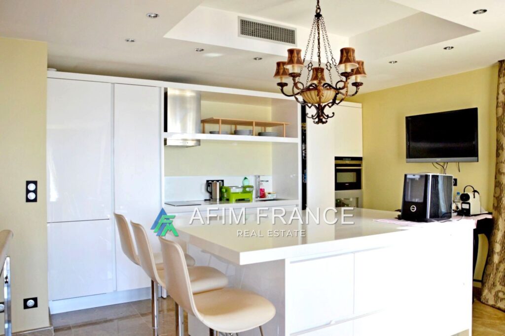 vente villa 6 Pièce(s) – 6 pièces – 4 chambres – 155.00 m²