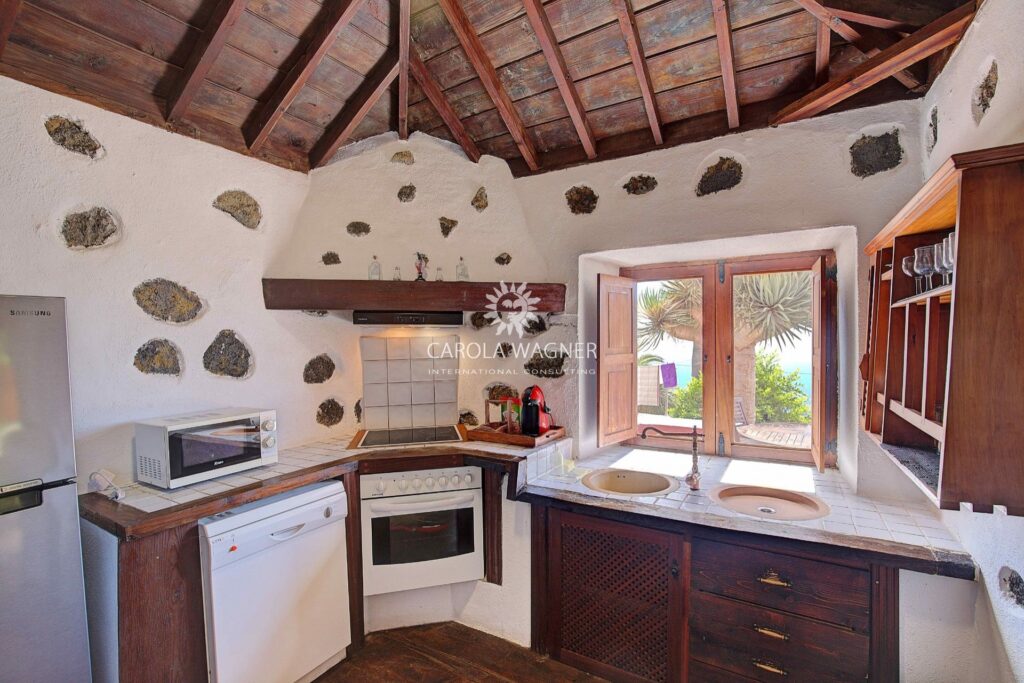 vente Gîtes 6 Pièce(s) – 6 pièces – 4 chambres – 166.00 m²