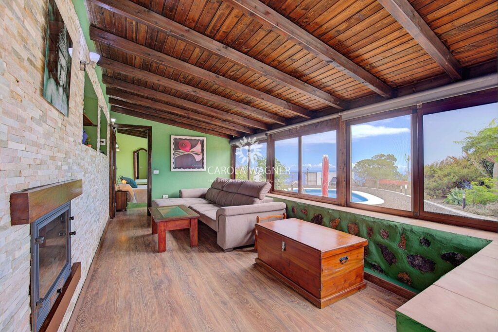 vente Gîtes 6 Pièce(s) – 6 pièces – 4 chambres – 166.00 m²