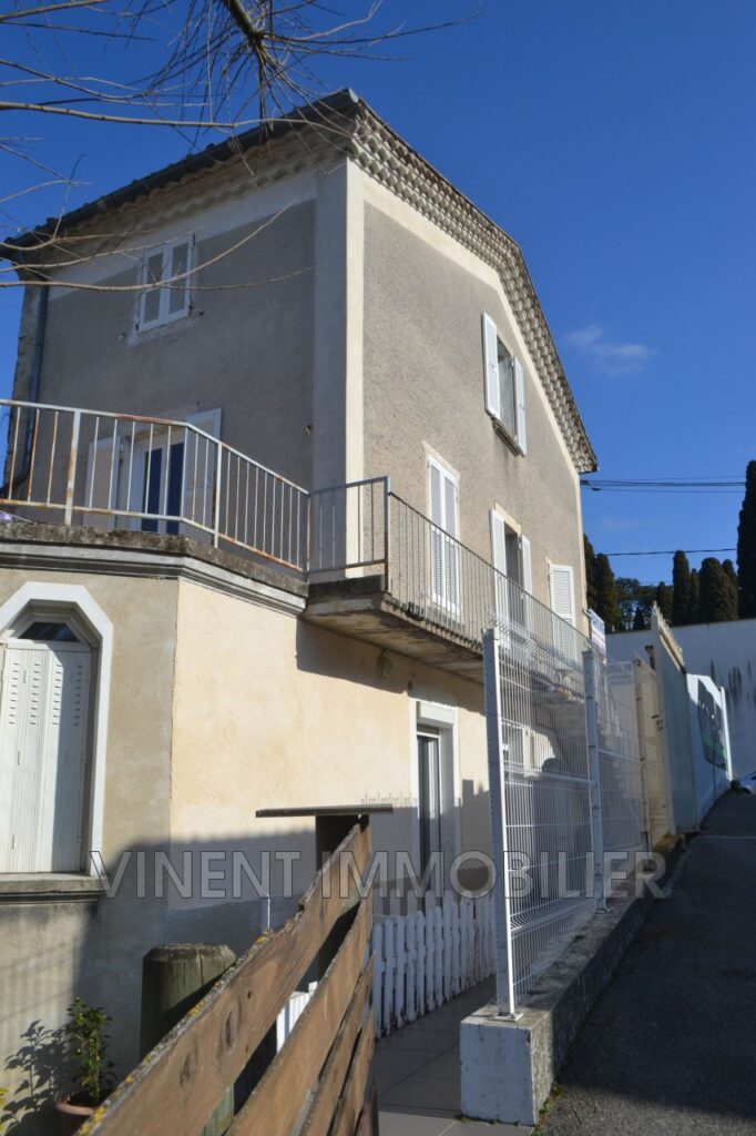 vente maison de ville 4 Pièce(s) – 4 pièces – 3 chambres – 116.00 m²
