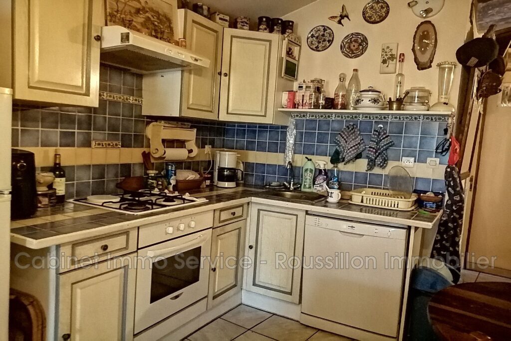 vente maison de village 12 Pièce(s) – 12 pièces – 2 chambres – 300.00 m²