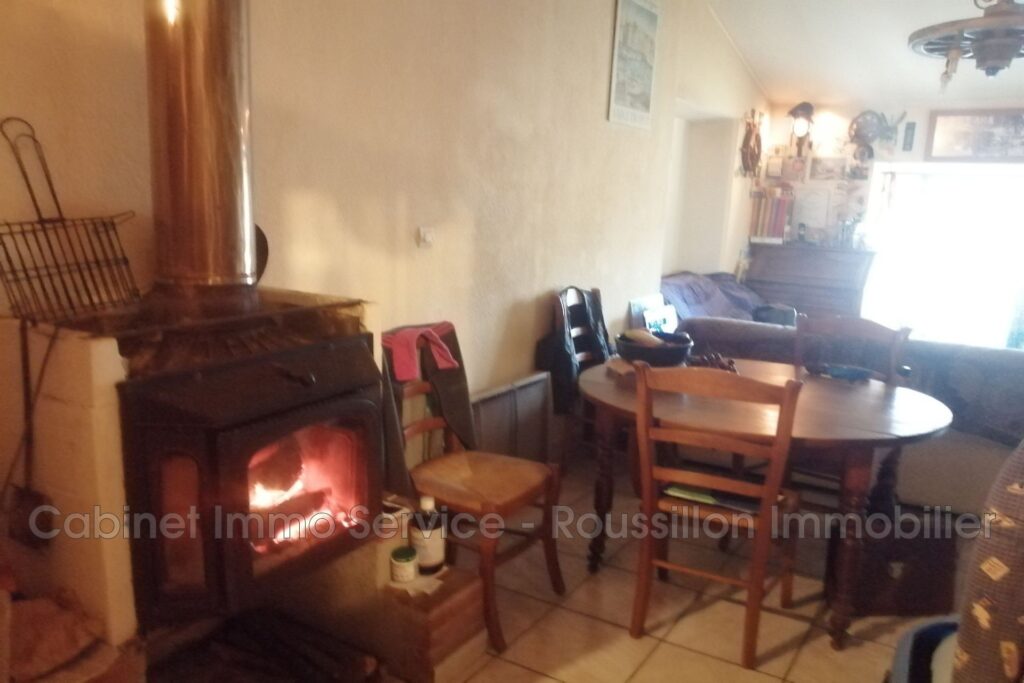 vente maison de village 12 Pièce(s) – 12 pièces – 2 chambres – 300.00 m²