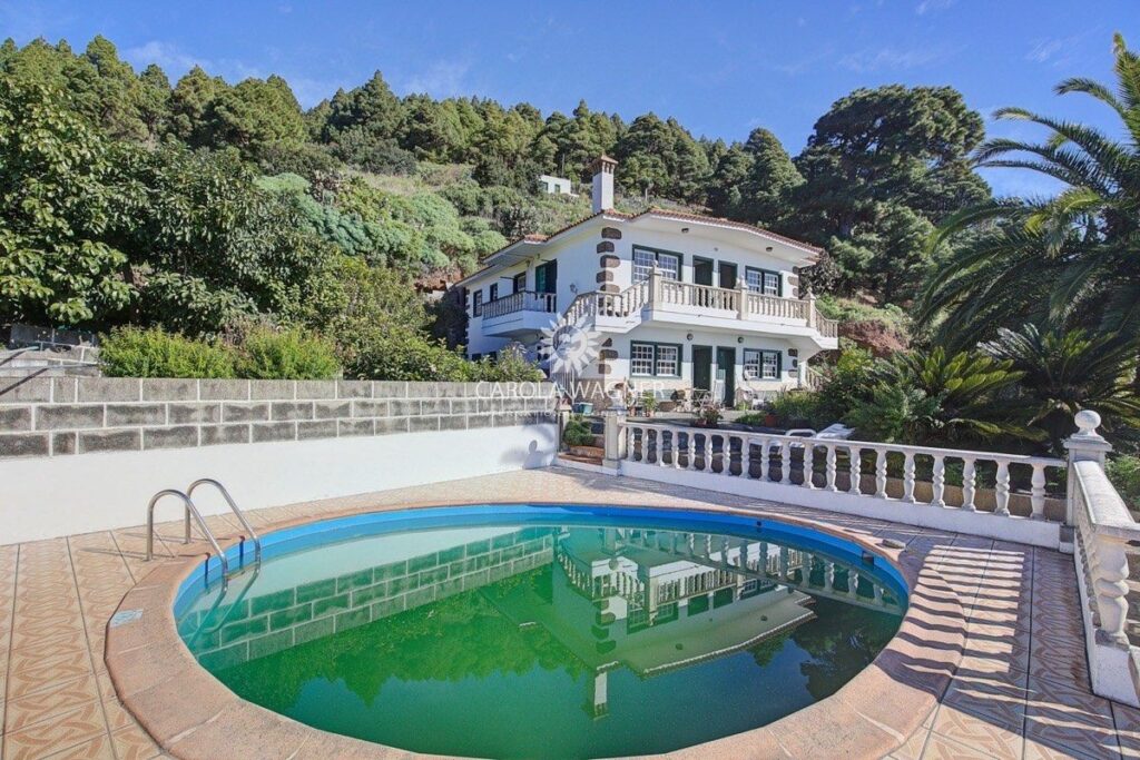 vente propriété 12 Pièce(s) – 12 pièces – 8 chambres – 200.00 m²