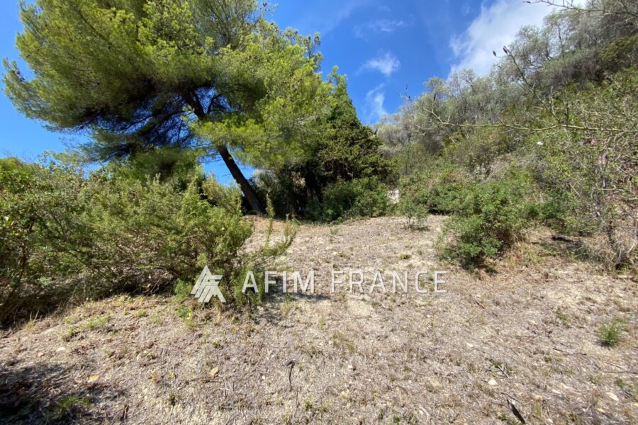 Terrain à vendre à Menton