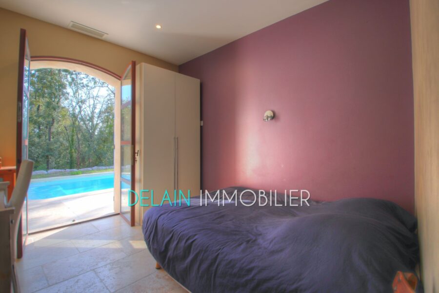 Maison à vendre à Roquefort-les-pins