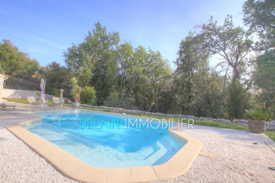 Maison à vendre à Roquefort-les-pins