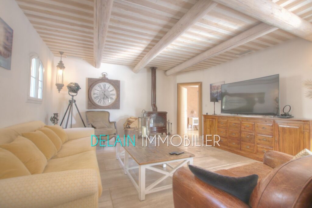 vente villa provençale 4 Pièce(s) – 4 pièces – 3 chambres – 150.00 m²